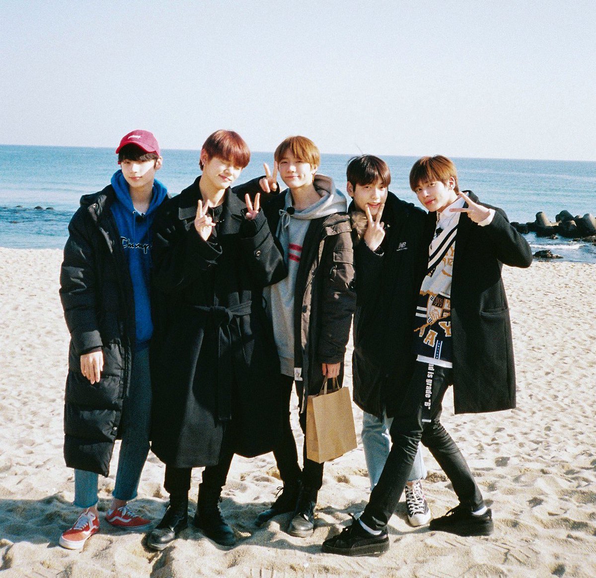 summer__soobin's tweet photo. こんにちはみなさま

午後も良いひと時をお過ごしくださいね

#2026MAMAVOTE
#tomorrowxtogether https://t.co/bVDBOgJzHQ