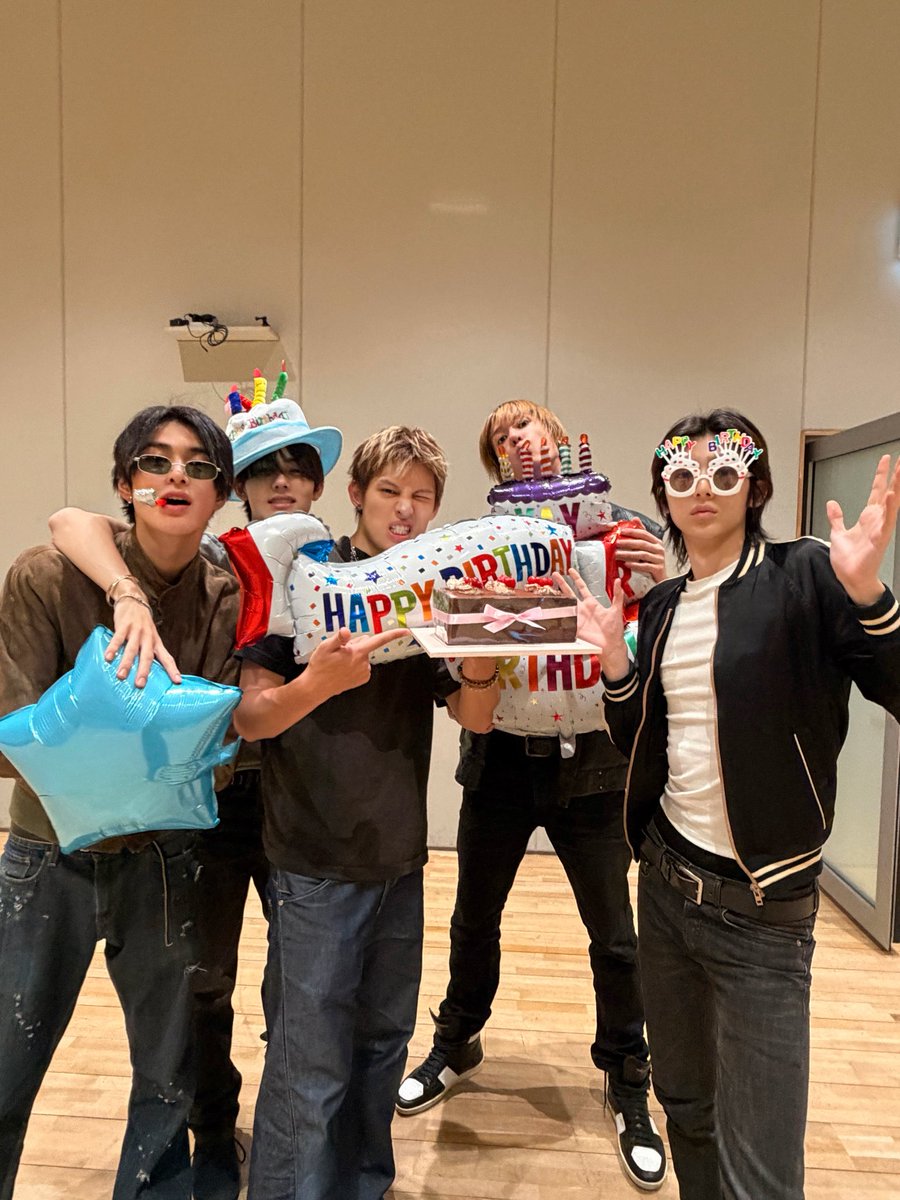 sahderella's tweet photo. @cortishieldvn @hnajw00 Your talent is unreal and your teamwork makes it even more special. The world sees it, we see it. #CORTIS #코르티스 https://t.co/bcwkPSM4MA