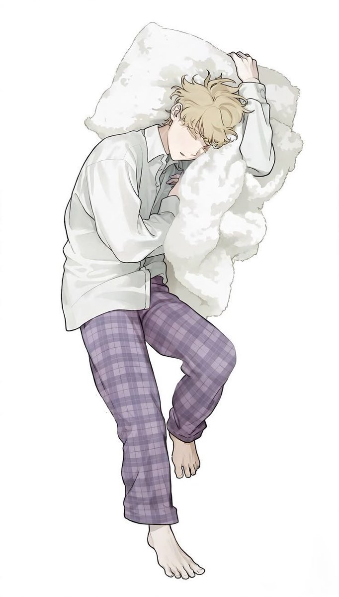fancylxncy's tweet photo. His feet are so bony ?? https://t.co/JMMGn4vWE0