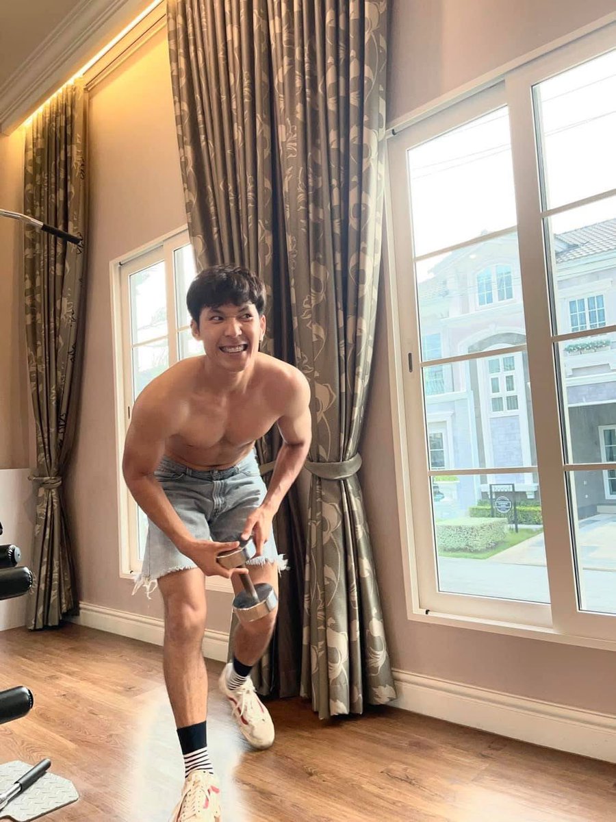 imnotyourplyn's tweet photo. ตรายได้เพราะผู้ชายใส่รี y—y https://t.co/25oTDJ6ohv