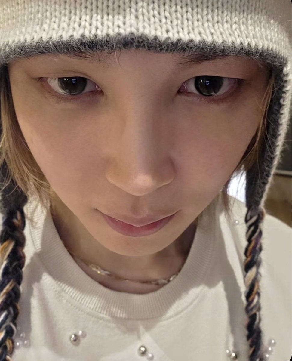 777withluv's tweet photo. can I come over and stare at you like this? https://t.co/S7UJgudMlY