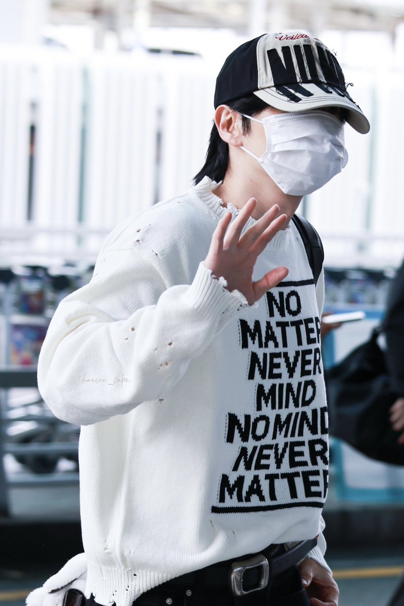 haeiee_cake's tweet photo. 261015 ICN 출발

🐰대만 간당~~~

#은혁 #EUNHYUK https://t.co/Bvyb8VNDsU