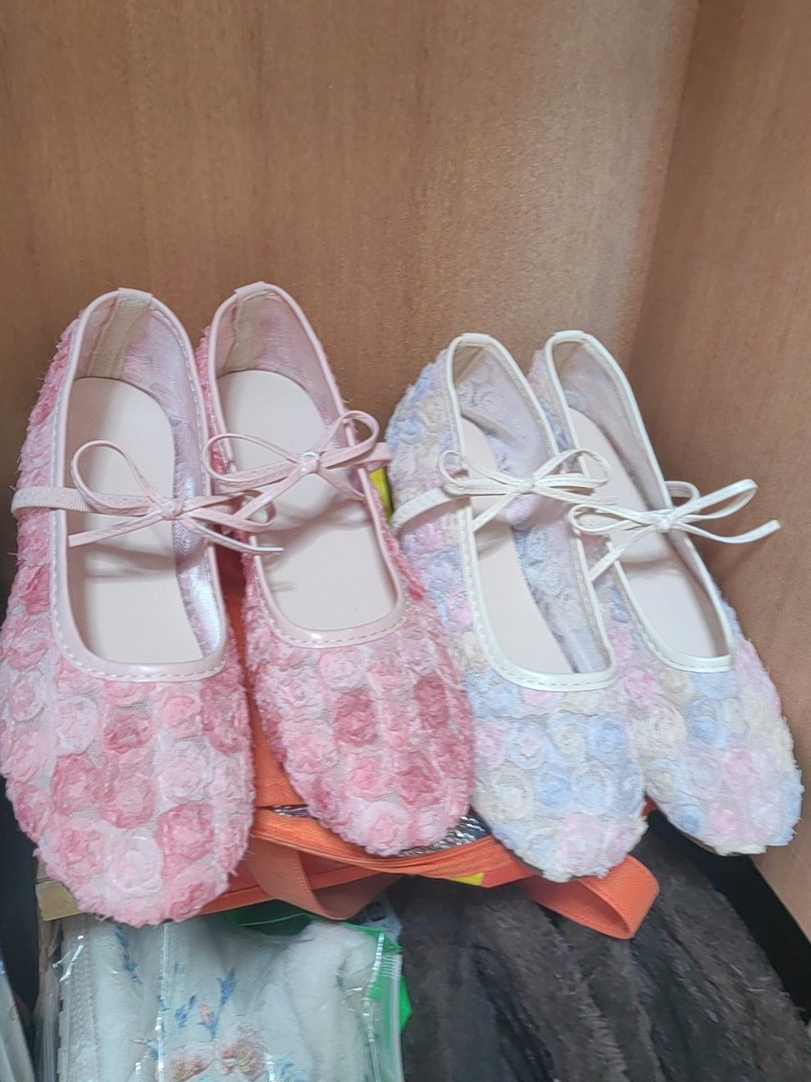 meowwgo's tweet photo. SEPATU FLOWER

125k dp 75k
size (36-42)

🎀pink
🎀kuning 
🎀putih

✅ Pilih ver
✅ Bersih Ina
✈️ Air cargo 
🗓️ Close 20 Oktober https://t.co/IkaC6VM2zP