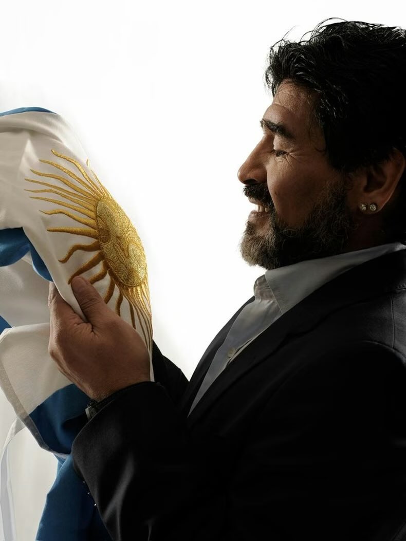 DiegoArchives's tweet photo. el primer amor de un Argentino fue su Bandera https://t.co/yHjSEr1Ark