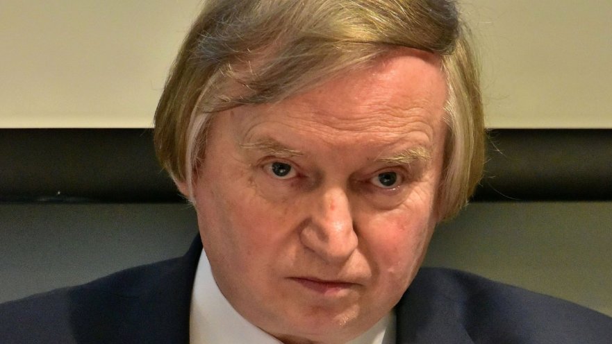 RadioWNET's tweet photo. „Prezydent Polski jest zobowiązany nie przyjąć ślubowania od sędziego wybranego przez Sejm, jeśli ma wątpliwości co do legalności jego wyboru” - dr hab. Ryszard Piotrowski, konstytucjonalista 👇🏻
https://t.co/VlDFguIXW5 https://t.co/LlMEHTqmyB