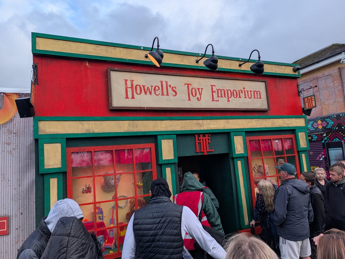 AutoRideCount's tweet photo. Have you visited Thorpe Park for this year's Fright Nights? https://t.co/p7UTQxYjf7