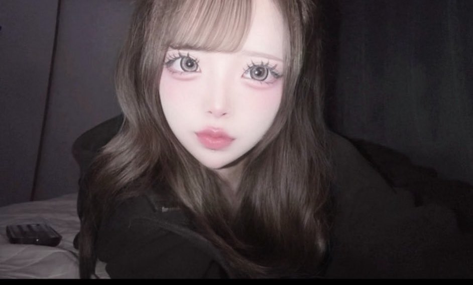4slxv's tweet photo. 全顔はいいねが少ないってWWWW
うち100いいね来る前に非公開垢にしたから来るわけがなくてwwそれに比べてお前公開垢でいいね数120とかワロタ
顔出ししてるのにも関わらず未だにAI製女子とかネガキャンしてんのやめたらWWWW
Tiktokの証拠出したら既読無視で逃げまじっすか？WW https://t.co/SgLFlGF5bz
