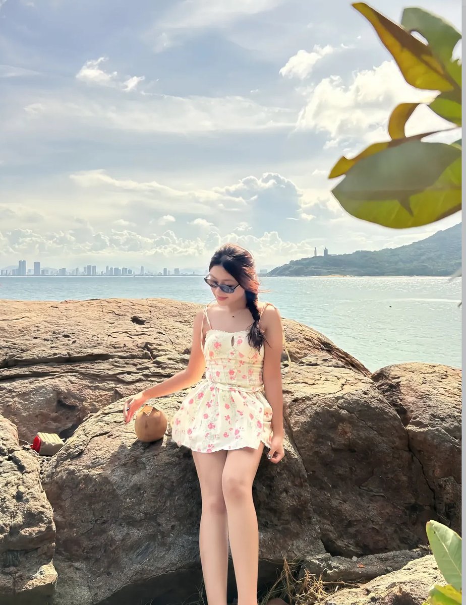 cmeo2k9's tweet photo. Thấy em dangiu tinh quai thom anh cai thì tim https://t.co/uF8zwRRoQ9