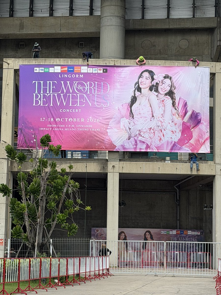 jamekwong's tweet photo. LingOrm's concert banner is up outside Impact Arena right now 😭 OMG, I cant wait to see it with my own eyes in two days

cre: ZeA_10203040 https://t.co/QTDKTC21kp