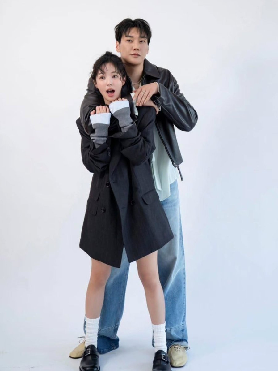 handeuxoxo's tweet photo. now it’s soobin’s turn to talk about youngkwang 🥹🤍

“young kwang oppa had mostly done genre projects before, so he found rom-coms a little challenging. the director and staff would cheer him on, clapping and telling him he was doing well, and it was so funny to watch.

he’s a former model, so he’s incredibly tall. even though i’m not short myself, standing next to him somehow made me look tiny and cute. we had that size-difference chemistry, you know? 😂

once i got close to him, i realized he was so funny. if i had to rate our chemistry, i’d give it 100 out of 10. we looked good together, and it was even better getting to meet each other as ho rang and bo bae.

young kwang oppa is kind of like grouchy smurf. people might misunderstand him when they first meet him because he’s not fake at all. he’s the least pretentious person i’ve ever met. he thinks deeply about his work, worries a lot, and takes really good care of the people around him.

while preparing for this project, he needed some time to get used to the dialogue in web novels. he’d grumble, ‘who even says things like this?’ so i thought he wouldn’t want to do it, but when he actually had to perform those lines, he did them better than anyone else. he’s the perfect tsundere.

honestly, i found him a little difficult to approach at first because he’s not the type to be openly affectionate with people he’s just met. but once we got close, i realized he takes good care of not only me but his fellow actors, too. he really loves his older male colleagues, goes out to eat with them, buys them drinks, and looks after them.

once i realized how warmhearted he was, i really liked that side of him. just like in the drama, there are scenes where this huge guy acts all cute and affectionate, and he’s actually like that in real life, too. he’s cute and warmhearted.”

#takechargeofmyheart #kimyoungkwang #chaesoobin