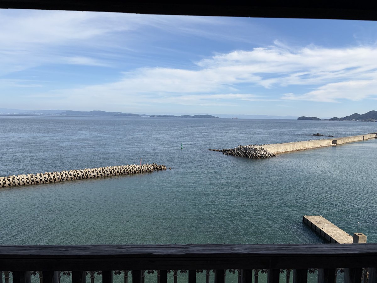 velonicalol's tweet photo. 1泊2日旅行ホテル着 https://t.co/VYpEai6E3G