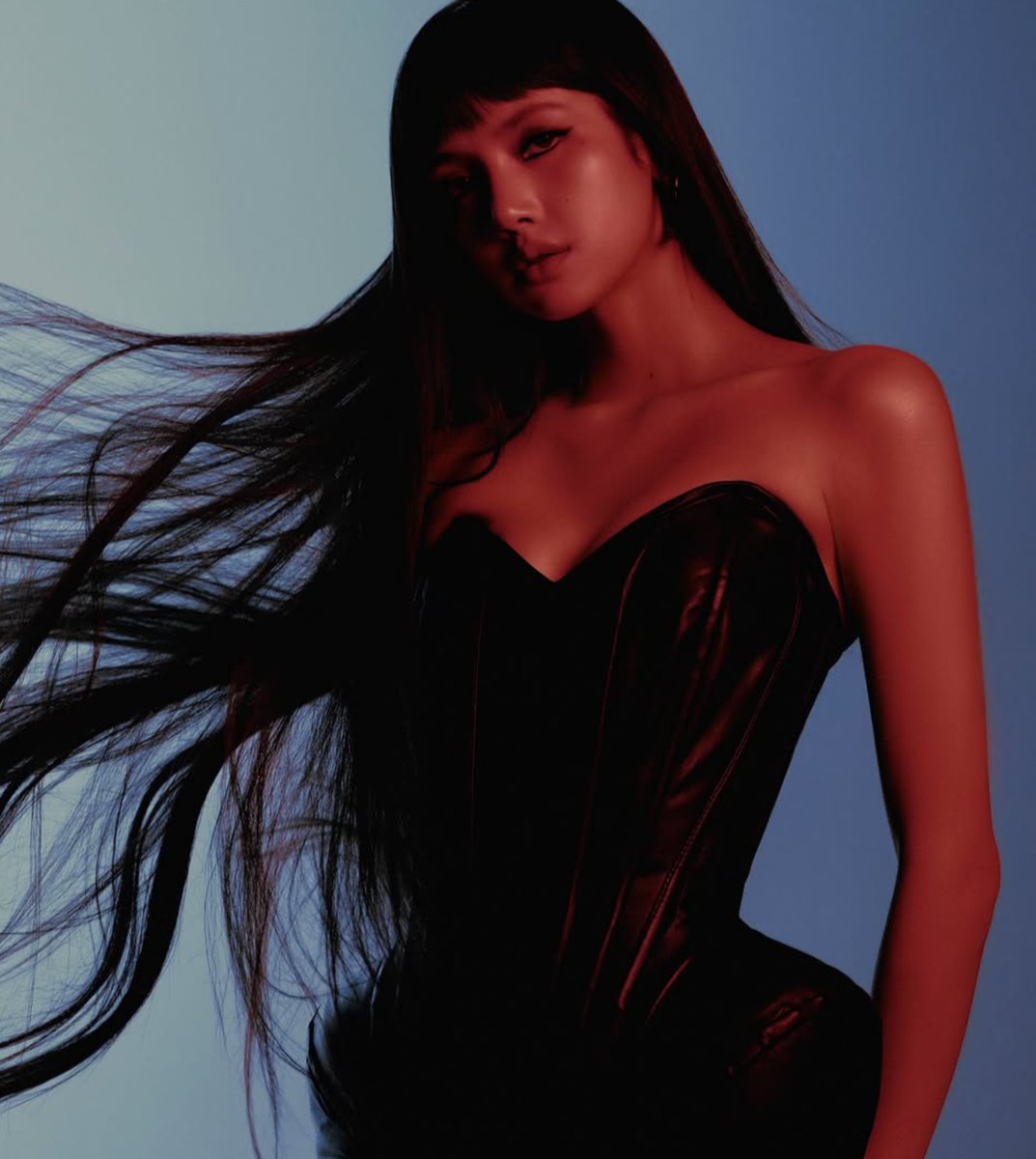 LalisaChartsHQ's tweet photo. #LISA’s “SaWaDiKa” (261M) becomes the most-streamed 2026 solo song by a female artist on YouTube Music, surpassing Ariana Grande’s “hate that i made you love me” (260M). https://t.co/paTyyAqFdy