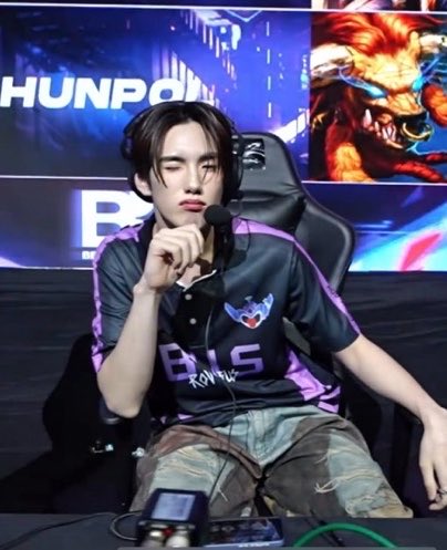 angunhouJi's tweet photo. TEAM Kaine                            Team VEDA

#PHUTATCHAI #RoVxBUS 
#RoVTPOPTournament https://t.co/Qn5QOPqTUf