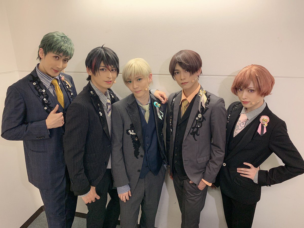 hoshimotoyuzuki's tweet photo. こう見ると多種多様な年！？
いろんなジャンルの作品でたくさんの俳優さんやスタッフさんとお仕事をしたことで自分が如何に己を分かって無いかも実感した年。
強がる事で自分を存在させていたような期間でもあり。
この年、実は反省もいっぱいなんだ。

#スタミュミュ
#チョコ戦
#ロズパ
#チャー研ステ https://t.co/P4FchGmfqO