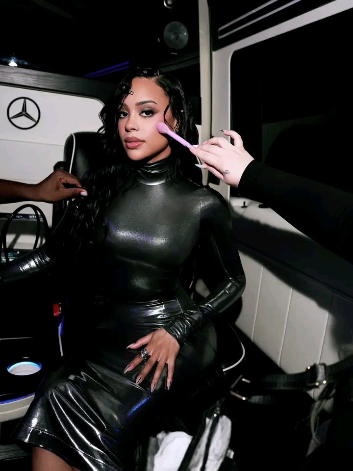 Kristy_Sarah__'s tweet photo. silver surfer but make it LaQuan🩶

#nyfw
full fit LaQuan Smith / Designer
shoes FEMME
styled kris fe
glam Shea➖Houston Makeup Artist 
hair Romario Accime 
photos Arthur Gareev https://t.co/H7LOoWeyTA