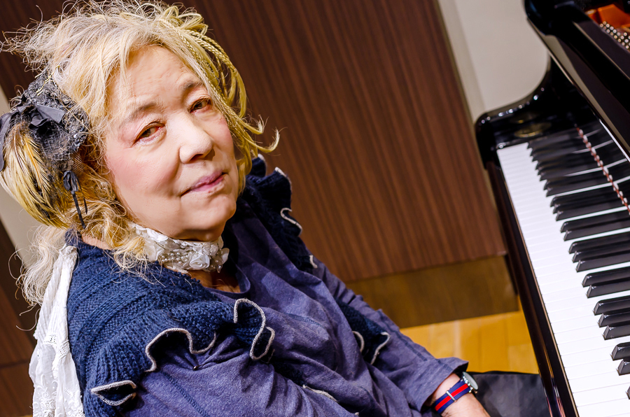 GyyARm5pyYHddh0's tweet photo. フジ子・ヘミングの言葉

人生は諦めたら終わり。私は苦しみながらも希望を捨てませんでした。人生をくよくよして渡らないことです https://t.co/WCidGtJwiO