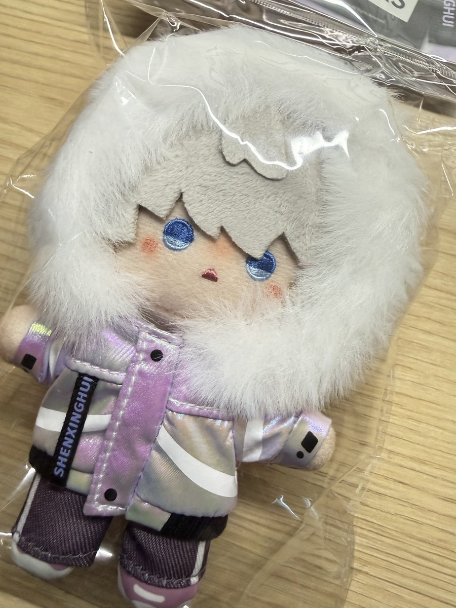 serenus_027's tweet photo. 20일에 배송 온다고 했는데, 생각보다 빨리 왔어요 https://t.co/Te5tHPvRJV