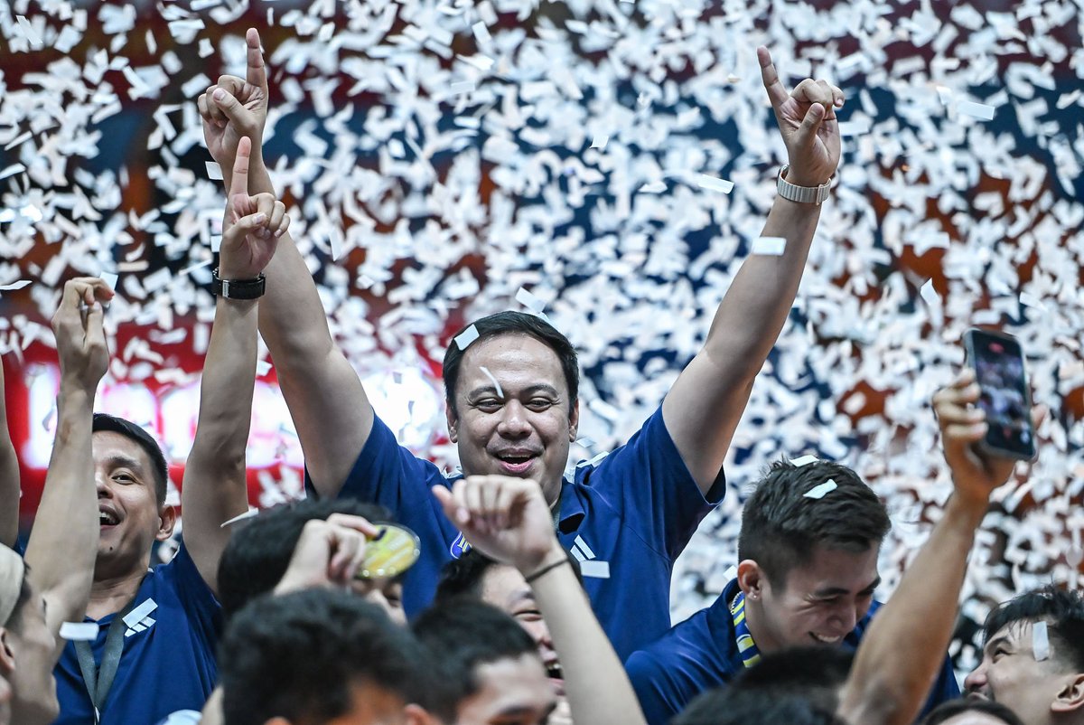 fromtheriles's tweet photo. PNVF appoints Dante Alinsunurin back as Alas Pilipinas Men head coach while Angiolino Frigoni takes over the Alas Women program in an interim capacity.

@tribunephl @TribuneSportsPh https://t.co/GOUuJc3E2M