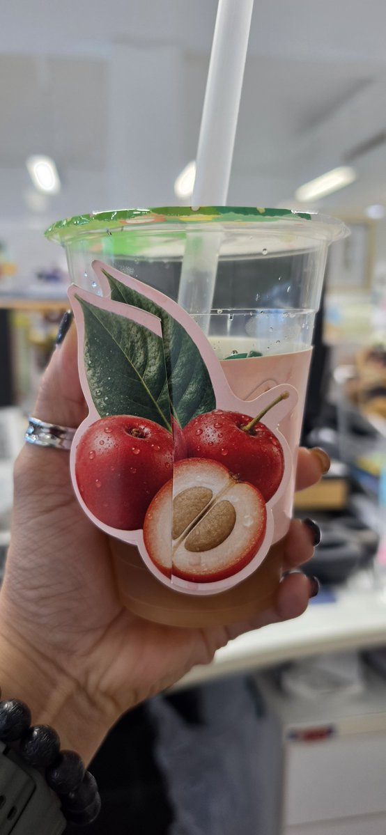 SIML_ImNotPF78's tweet photo. บ่ายนี้เปลี่ยนจากกาแฟ เป็นชา Cascara Apple ของ Kamu https://t.co/jsEHdkjPNc