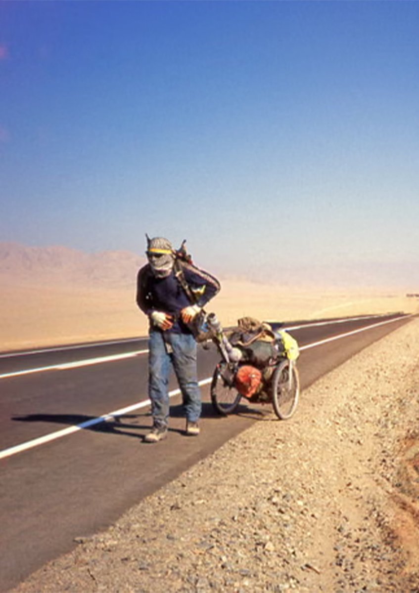 InternetH0F's tweet photo. British man Karl Bushby has finally returned home after setting out to walk around the entire world in 1998

Walked nearly 36,000 miles across 29 countries, been threatened at gunpoint, been deported, chased by polar bears https://t.co/MUy7z4Svxt