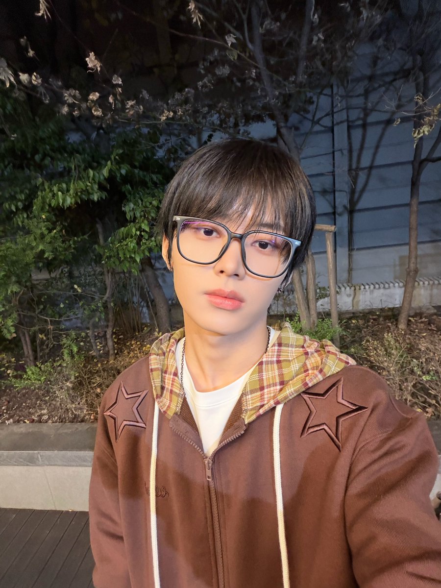 nouera_official's tweet photo. 💭_

[#린] 날씨 추워졌다…감기 조심해요🤧

#NouerA #누에라 #ヌエラ
#LIN https://t.co/VxPUh72XwP