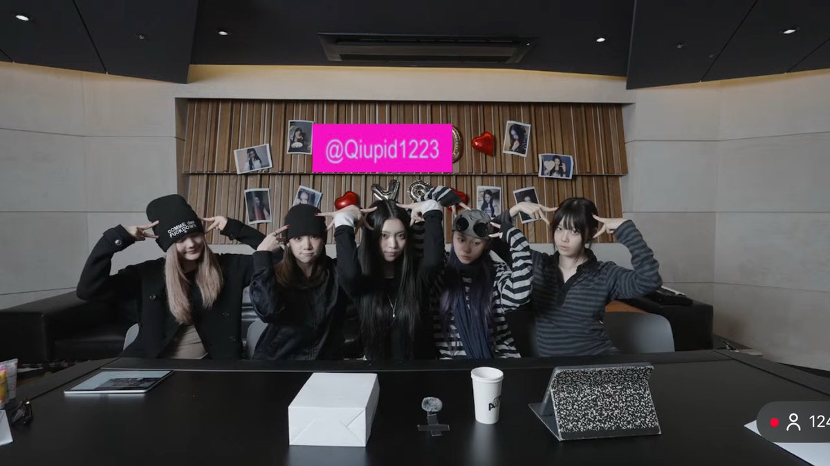 Qiupid1223's tweet photo. #YESEULDAY ☆
얘스리~생일 너무너무 축하해!!!🐈⬛
오늘은 예슬이 생일이기도 하고 키비츠 첫 팬스테이지 날이기도 해서 더 의미 있는 것 같아! 오늘 무대에서 같이 생일을 축하하지 못해서 너무 아쉬워ㅠㅠ 그래도 앞으로 함께할 기회가 더 많이 있겠지?그치?나는 예슬이랑 오래오래 함께할 거니까🐌 https://t.co/5xJfKfXFEI