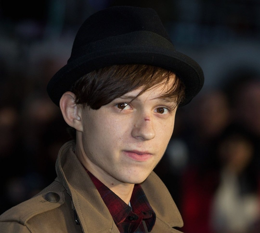 sewnscar's tweet photo. im gonna touch him. And give him another scar bc that fedora was a mistake https://t.co/neY4EtoOKi