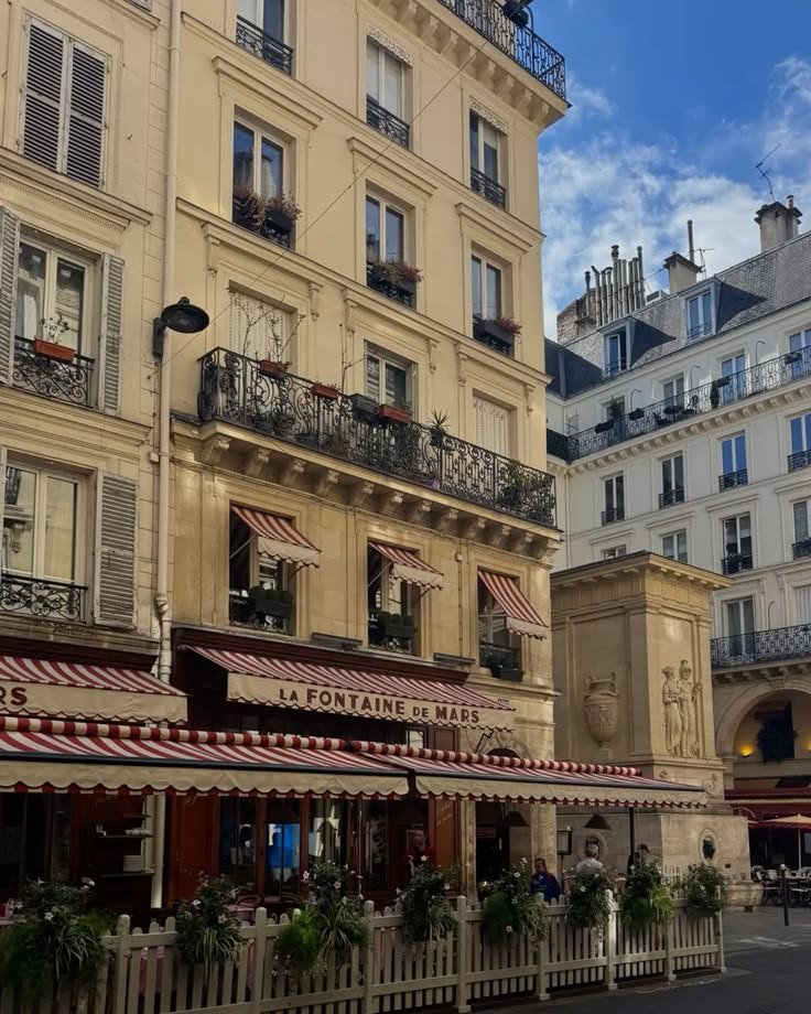 naturebeauty760's tweet photo. Paris, France 🇫🇷 https://t.co/WuDnr21jWv