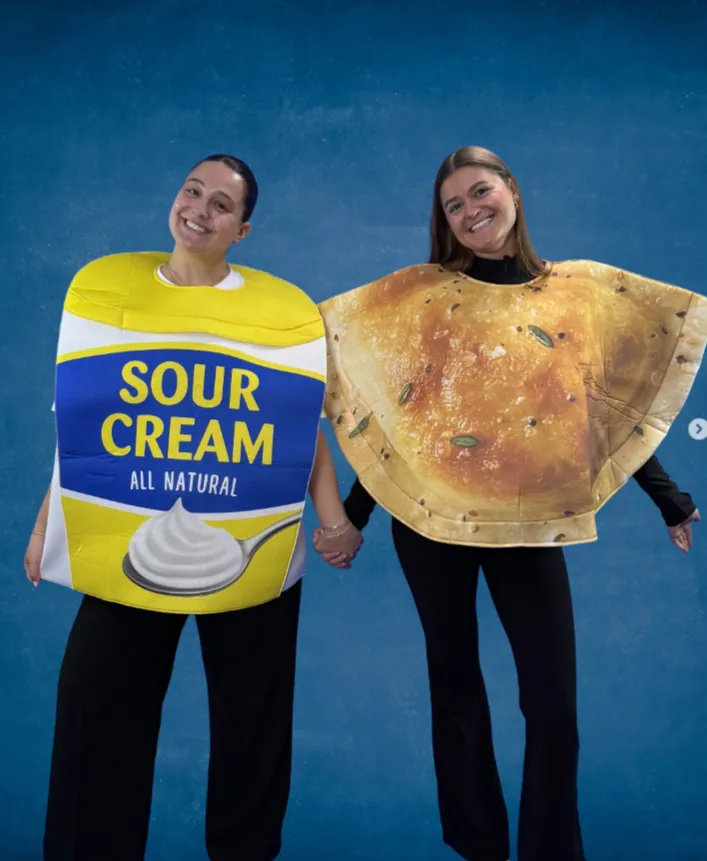 NicolesChoice1's tweet photo. π YAHOOO! Thank YOU so much @MrsTsPierogies for the great news that I have been chosen as a lucky winner of a limited edition Pierogy & Sour Cream couples costume! I love your 4 CHEESE MEDLEY pierogies, they'll make my Halloween BOO Better!! π»#NationalPierogyDay #Pierogy https://t.co/SIB53EZPJQ