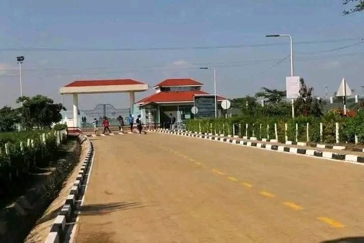 KajiadoPoly's tweet photo. 🏫📸 Every building has a story… what’s yours? 👀😂
Students, which building at Kajiado National Polytechnic is your favourite, and why? Drop your answers below! 👇🏽
Lakini msiniambie Dining Hall pekee! 😂🍛 https://t.co/d3uW1P6C2a