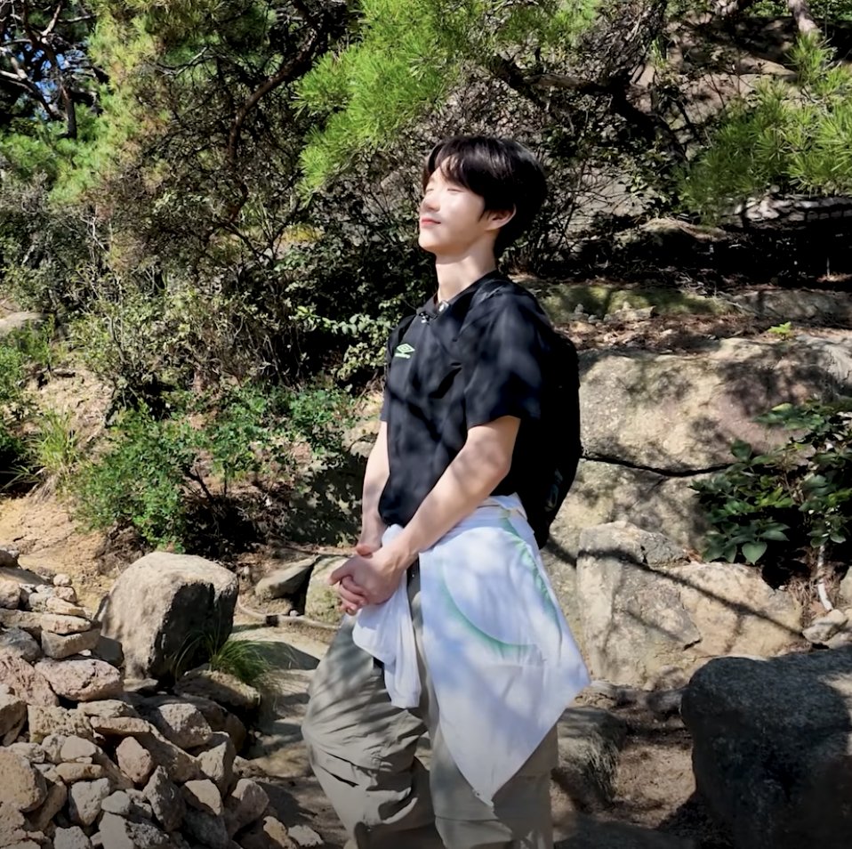 johadydy's tweet photo. 하웃겨
이래놓으니까진짜대학생같네
초딩담임같기도하고 https://t.co/32f9Ph3Nd8