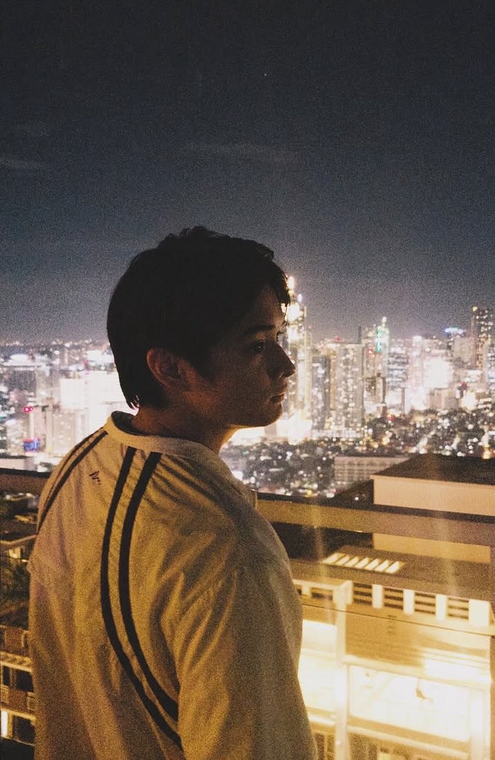 aotdadaptation's tweet photo. Lance wearing the Structured Set in Oat from @miliclubofc ✨

📸 Lance

#LanceCarr https://t.co/EUA3sqZKVu