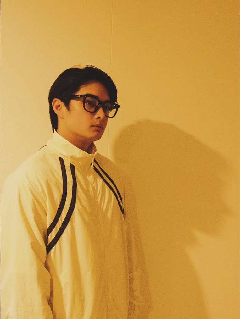 aotdadaptation's tweet photo. Lance wearing the Structured Set in Oat from @miliclubofc ✨

📸 Lance

#LanceCarr https://t.co/EUA3sqZKVu