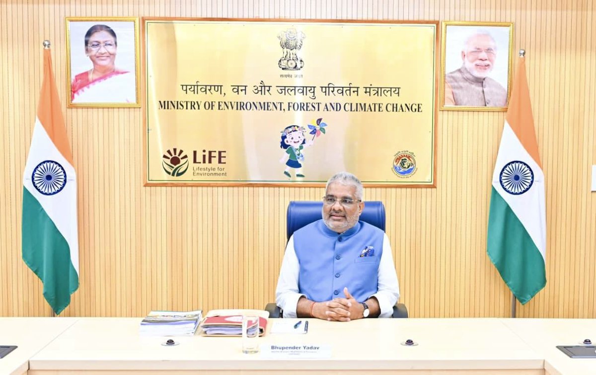byadavbjp's tweet photo. Chaired the 27th Meeting of GB Pant Society of Himalayan Environment and Development in Delhi today.

Emphasised on the importance of access and benefit-sharing rights and People’s Biodiversity Register as a means to improve the livelihood of native villagers in the Himalyan ecosystem and also for its greater good.

Under the leadership of Hon'ble PM Shri @narendramodi ji, there has been a concerted focus on the policy framework which focuses on balancing ecological security with sustainable socio-economic growth in the Indian Himalayan region by 2047.

Released four publications which add to the knowledge repository of the work done by the institute. 

1. Biodiversity and its Conservation practices for Bhagirathi Eco-sensitive Zone 

2. Gangotri Glaciated System 

3. E-PBR Governance for the Indian Himalayan Region

4. Ramsar Wetlands of the Indian Himalayan Region