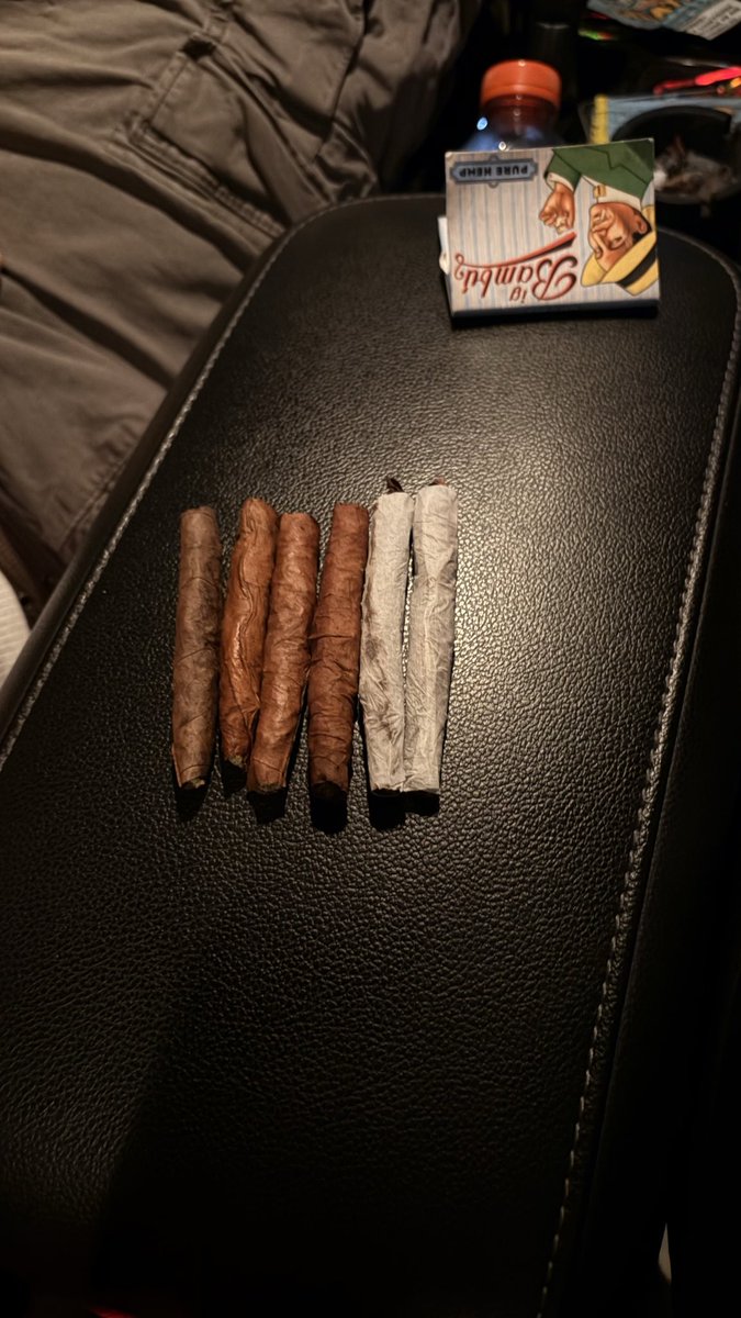 xtykox's tweet photo. who gon come get high w me😔 #delaware https://t.co/mPs4zEEI1E