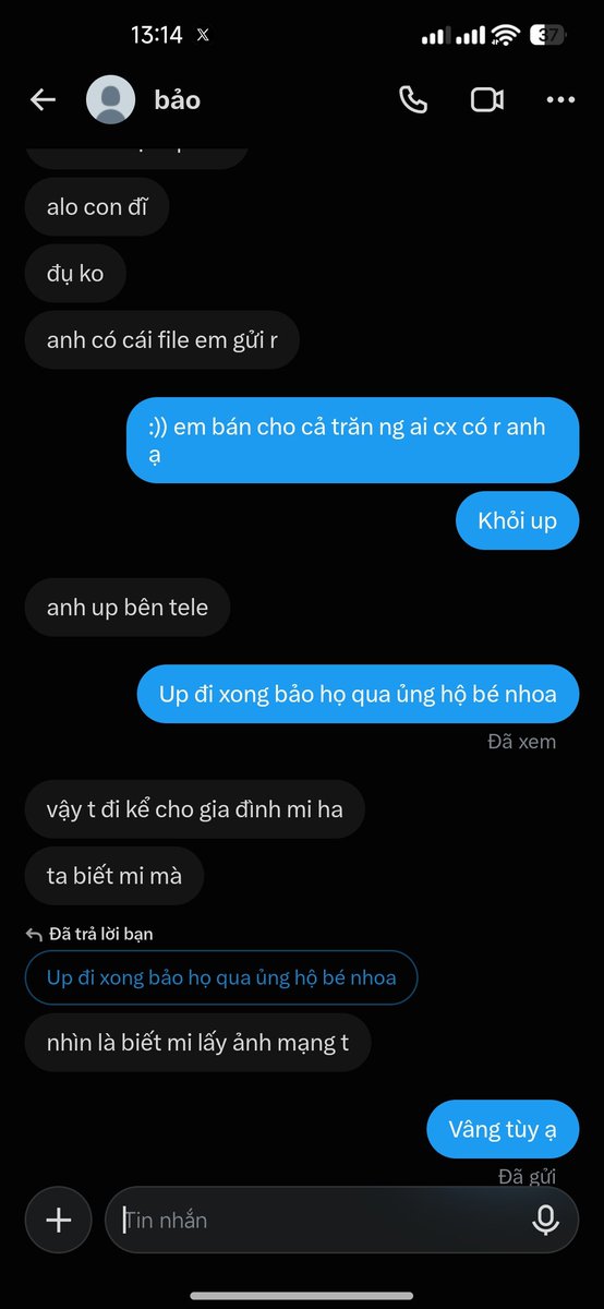 yenngockno's tweet photo. Haizz khổ thật ko mua ủng hộ tí nào con dọa em nữa https://t.co/lu0Zf2RYDT