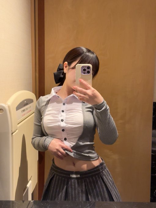 ojosenlanuka's tweet photo. 幼稚園の先生してます。 
気付けば36歳になって、彼氏ナシ、独身。 
経験少なすぎる…。 
最近いろいろ結構焦ってます…🥲 https://t.co/5lh74iqslO