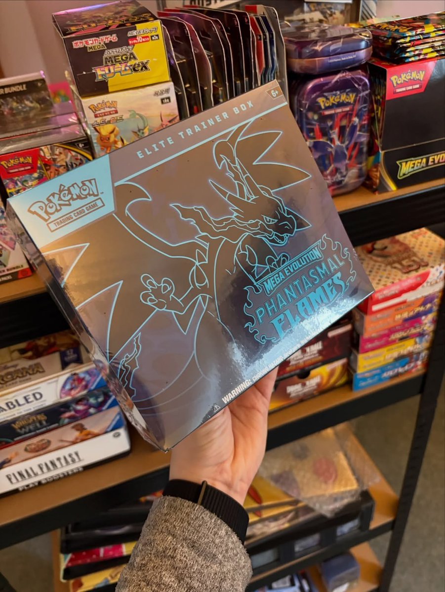 ziyaadabdel's tweet photo. FREE CARDS ALERT 🚨🚨🚨

I picked up a huge delivery of Destined Rivals products and we're blessing 5 of you

Huge chase potential inside, featuring Cynthia's Garchomp ex & Team Rocket's Mewtwo ex 

~ Over $400+ peak value 

To Enter:
• Like & Retweet
• Follow me
• Reply with your favorite Team Rocket Pokémon

Closes in 48 Hours. 

Good luck everyone 🍀