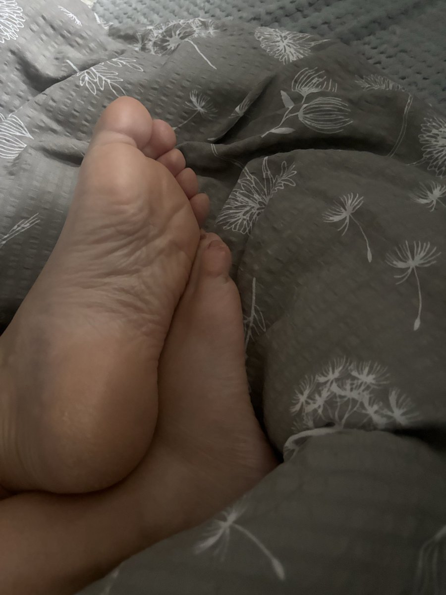 zdenkafeet's tweet photo. Simply irresistible 🔥 https://t.co/B0TqXjseRQ