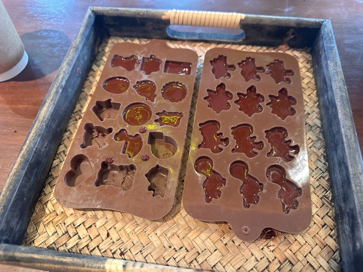 basJgSK9C89XdWm's tweet photo. [なまける、はしる、じゅうたく、あかねむり、あぶらむし] この文字たち、なんだかユニークだね。日常に潜むちょっと変わった言葉の組み合わせ、新しい発見！]， https://t.co/LgeAP7bEvF