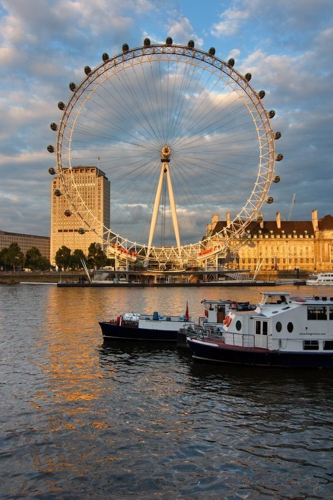Alina_bloom79's tweet photo. London, UK... https://t.co/9AXlGTtAHO