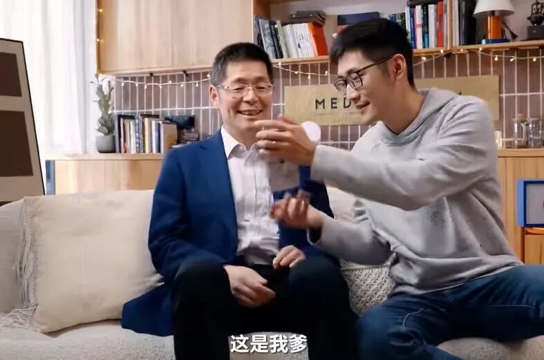 GciJon81044's tweet photo. 上阵父子兵 这两控股都70%以上了 
中国式集权管理和西方的家族生意本质上都是靠血缘绑定 https://t.co/7AqpNzC6xm