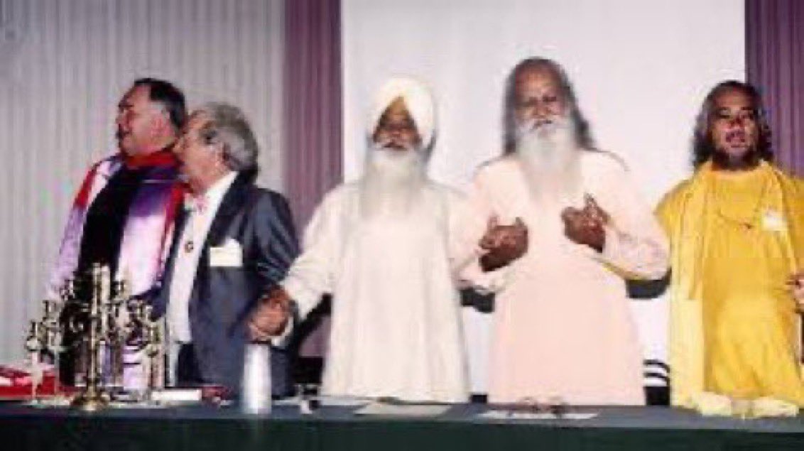 nirmalaheriza's tweet photo. .
Raise above the Chaos. #Biopic. #WoodstockGuru:Apostle of Peace #InterfaithLeader HHSri @SwSatchidananda @Carole_King #Variety #sundancefest #harpersbazaarus @IntegralYogaCtr #THR https://t.co/XRK4cT2JVv https://t.co/CsEPh7ljJp