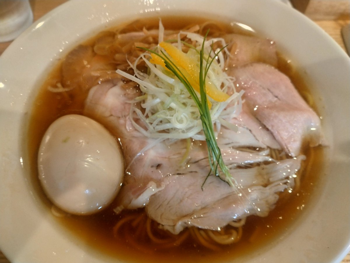 Neoyam's tweet photo. 今日の🍜 https://t.co/vRu1DG2lu8