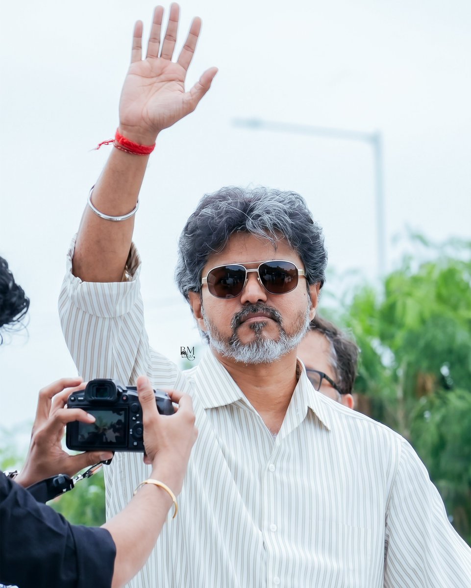 RM_Clicks's tweet photo. Exclusive Stills 📸 - #CMJosephVijay‌ 😎 https://t.co/MU7WECFHfZ