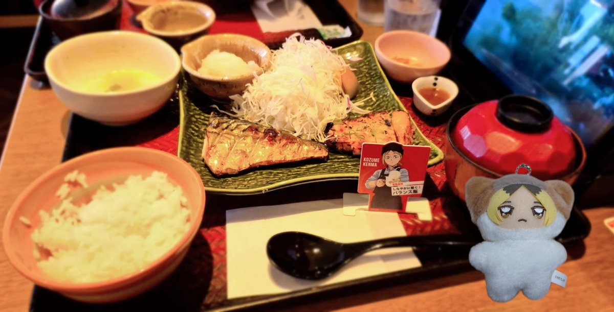 aj843xg's tweet photo. 急遽大戸屋行ったので、なにもグッズ持ってってなかったから加工の力でちみけも研磨召還😹
バランス飯美味しかった～🍚🐱 https://t.co/QJOljiw3F4