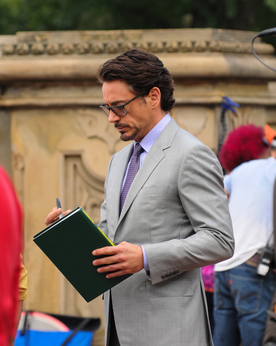 ItsRDJ_FB's tweet photo. #Tbt @RobertDowneyJr at the sets of The Avengers (2012) Central Park, New York city 📷 https://t.co/mWqTTW530h