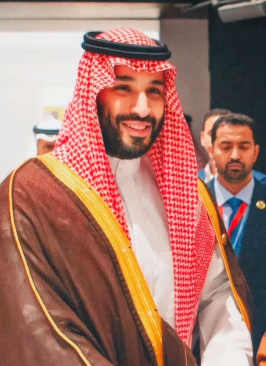 vucux_'s tweet photo. ضحكة تشرح خاطر وطن ❤️❤️❤️❤️
لا غيّب الله هالإبتسامة https://t.co/dz93Aws3ek