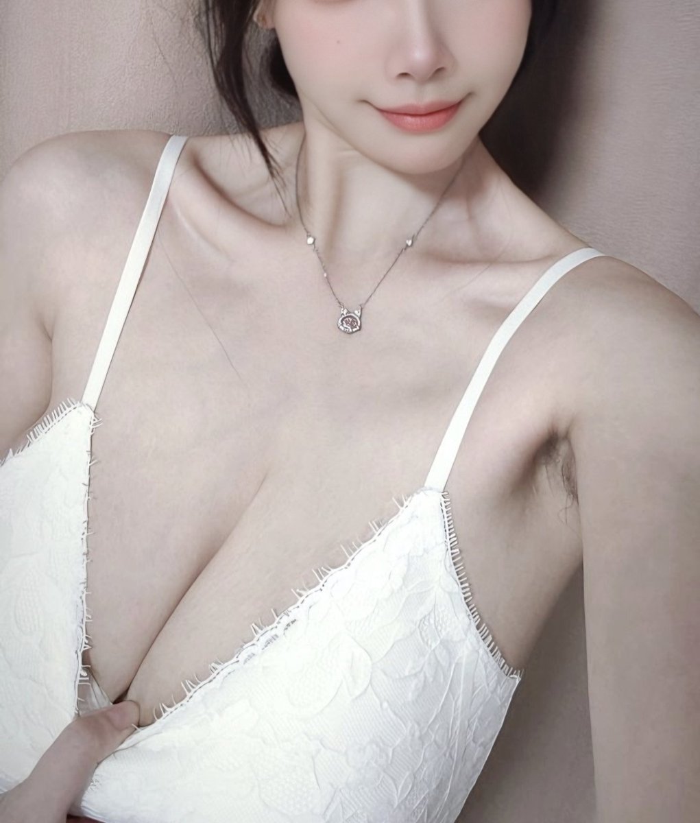 MBustyoass's tweet photo. 喵 过🚪有露脸 #巨乳 #奶 #大胸 https://t.co/Limcbl5fza