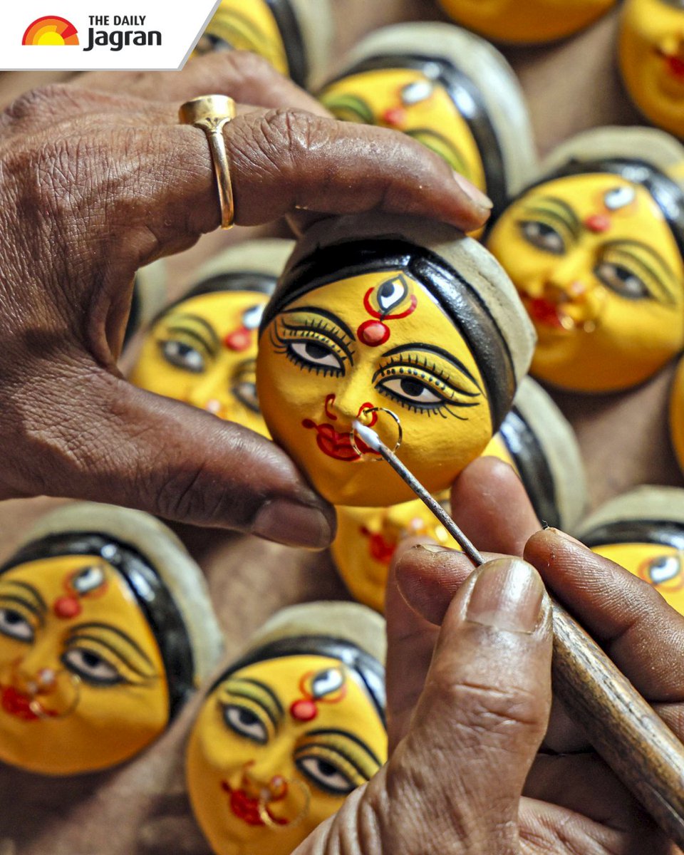 TheDailyJagran's tweet photo. #InPics | ✨ The countdown to Durga Puja 2026 has officially begun! 🥁
Heartwarming vibes sweep across the nation as master artisans apply the final golden touches to breathtaking Maa Durga idols. 🛕✨ From glowing theme pandals to fragrant dhunuchi prep, the festive energy is unmatched. Get ready for lights, laughter, and divine blessings!
#DurgaPuja2026 #MaaDurga #PujoVibes #FestiveVibes #FestivalsOfIndia